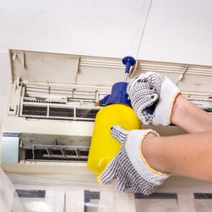 Mantenimiento preventivo de equipos de aire acondicionado
